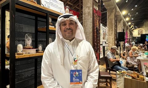 Kuveytli Sanatçı Sabah N. Asad İstanbul'da Eserlerini Sergiledi