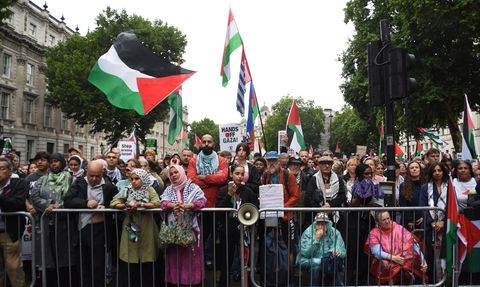 Londra'da Filistin'e Destek Yürüyüşü