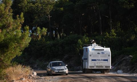 Manisa'da Orman Yangını: Müdahale Sürüyor