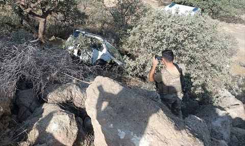 Mardin'de Hafif Ticari Araç Devrildi