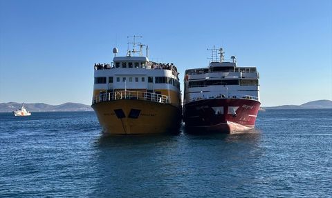 Marmara Adası Açıklarında Feribot Yangını