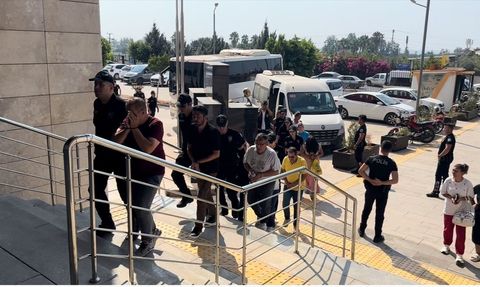 Mersin'de Fuhuş Operasyonu: 19 Zanlı Tutuklandı