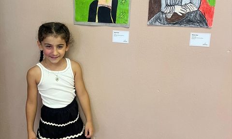 Minik Ressam Deren Aral'ın İlk Kişisel Sergisi
