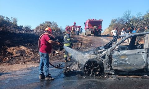 Muğla'da Otomobilden Ormana Sıçrayan Yangın Kontrol Altına Alındı
