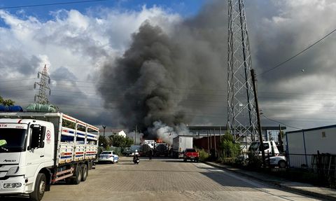 Ordu'da Geri Dönüşüm Tesisinde Yangın Çıktı