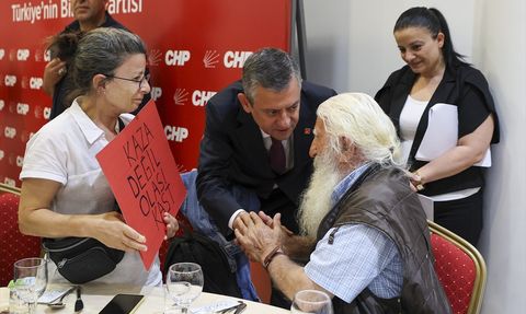 Özgür Özel, Mağdur Aileler Buluşması'nda Adalet Vurgusu Yaptı