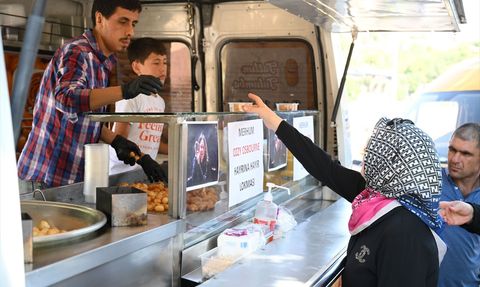 Ozzy Osbourne Anısına Lokma Dağıtımı