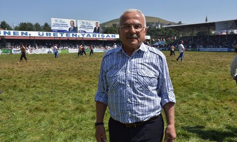Perşembe Yaylası Yağlı Güreş Festivali'nin Başpehlivanı Mustafa Taş Oldu