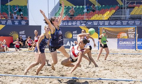 Plaj Hentbolunda Avrupa Heyecanı Antalya'da Başladı