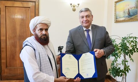 Rusya, Afganistan'ı Resmen Tanıyan İlk Ülke Oldu