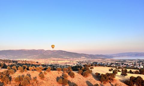 Salda Gölü'nde Sıcak Hava Balonlarıyla Unutulmaz Bir Deneyim