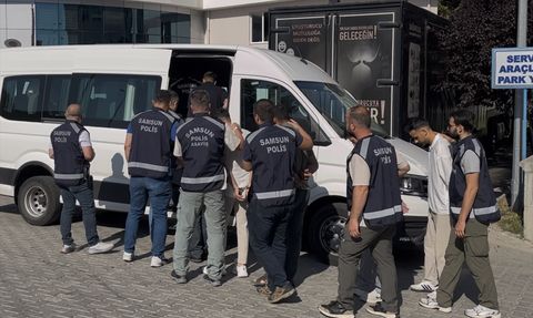 Samsun'da Dolandırıcılık Operasyonu: 25 Zanlı Yakalandı