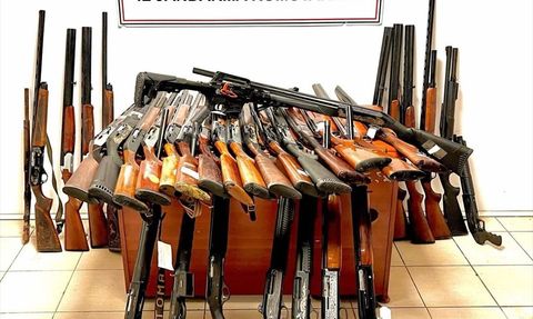 Samsun'da Ruhsatsız Silah Operasyonu: İki Zanlı Yakalandı