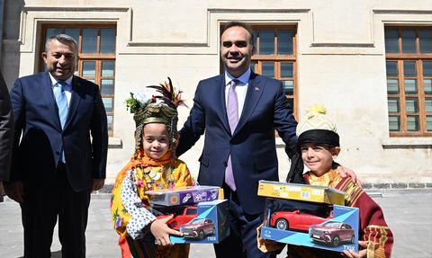 Sanayi ve Teknoloji Bakanı Kacır Kilis'te Ziyaretlerde Bulundu