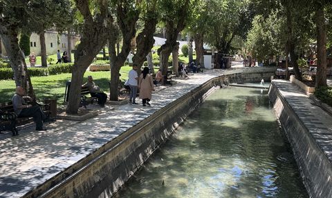 Şanlıurfa'da Sıcak Hava Etkisini Sürdürüyor