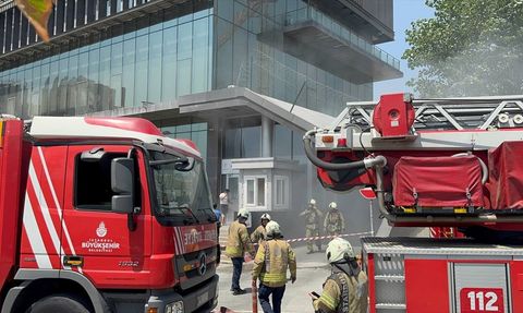 Şişli Tapu Müdürlüğü'nde Yangın Çıktı