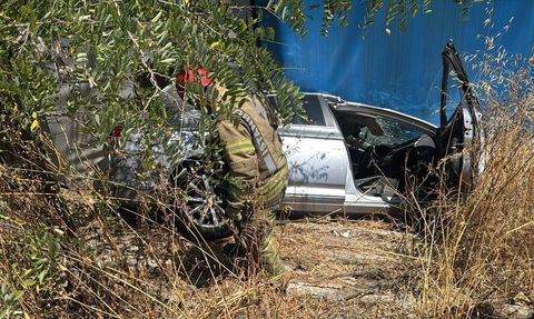 Sultanbeyli'de Otomobil Devrildi: 1 Yaralı