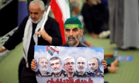 Tahran'da İsrail Saldırılarında Hayatını Kaybedenler İçin Anma Töreni Düzenlendi