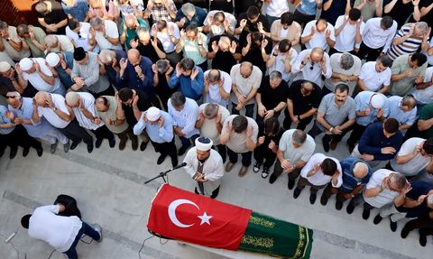 Trafik Kazasında Hayatını Kaybeden Genç Öğrencinin Cenaze Töreni