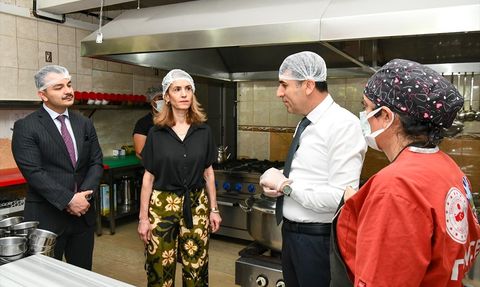 Tunceli'de İhtiyaç Sahiplerine Sıcak Yemek Desteği