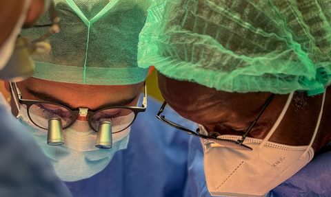 Türk Hekimlerin Burkina Faso'daki İlk Organ Nakli Başarısı