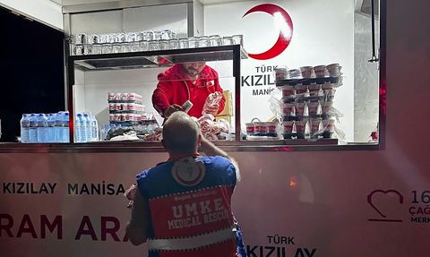 Türk Kızılay Orman Yangınları İçin 288 Bin Kişilik Kumanya Desteği Sağlıyor