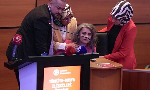 Türkiye-Rusya İlişkileri Üzerine Panel Erzurum'da Gerçekleşti