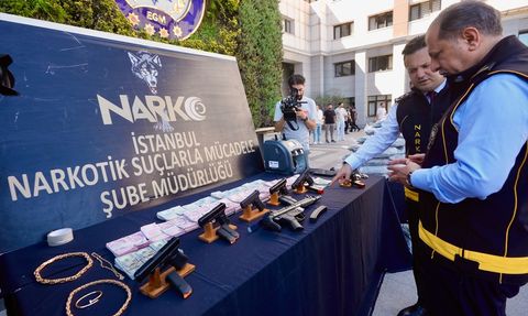 Uyuşturucu Operasyonunda 26 Gözaltı, 17 Tutuklama