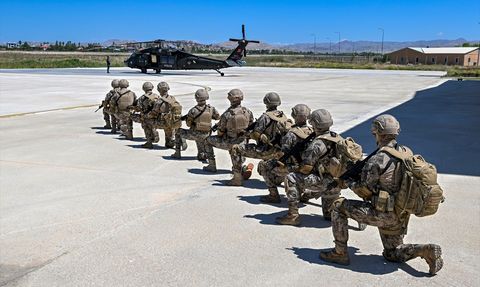 Van Özel Harekat Polislerinin Zorlu Tatbikatları ve Eğitime Bağlılıkları