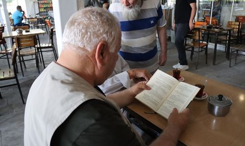 Yavuz Selim Cami Altındaki Çay Ocağı, Kitaplarla Dolu Bir Kültür Merkezi Haline Geldi