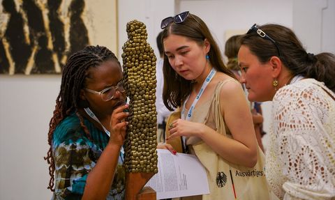 Yunus Emre Enstitüsü'nden Kültürel Bir Köprü: Yaz Okulları