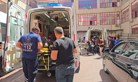 Zonguldak'ta Maden Ocağında Gazdan Etkilenen İşçiler Hastaneye Kaldırıldı