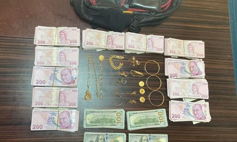 Adana'da Dolandırıcılık: Çiftin Kayıpları Polis Tarafından Kurtarıldı