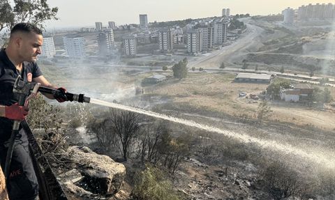 Adana'da Yangın Kontrol Altına Alındı