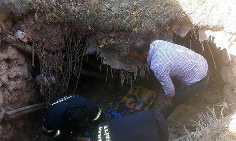 Adıyaman'da Göçük Altında Kalan 70 Yaşındaki Kadın Kurtarıldı