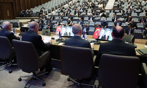 AK Parti MKYK Toplantısı Başladı