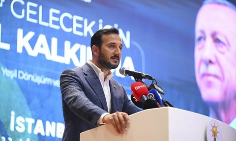 AK Parti'nin Yeşil Dönüşüm Vizyonu Toplantısı İstanbul'da Başladı