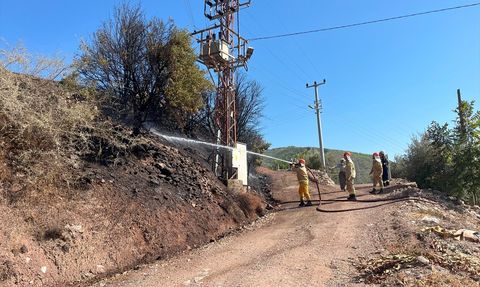 Antalya'nın Kumluca İlçesindeki Orman Yangını Kontrol Altına Alındı