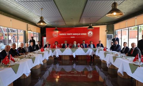 Bakan Göktaş, Karabük'te Şehit Aileleriyle Buluştu