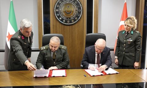 Bakan Güler, Suriye Yetkilileriyle Savunma Görüşmesi Yaptı