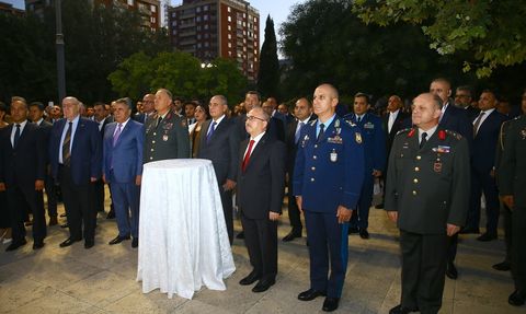 Bakü'de 30 Ağustos Zafer Bayramı coşkuyla kutlandı