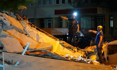 Balıkesir Sındırgı'daki Depremde Yaşanan Yıkım Dronla Görüntülendi