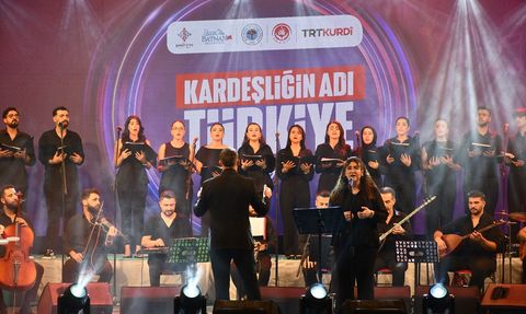 Batman'da 'Kardeşliğin Adı Türkiye' Konseri Gerçekleşti