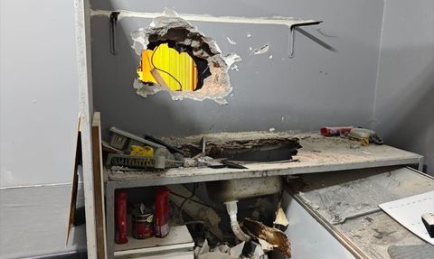 Bitlis'te Kuyumcu Hırsızlığı: 5 Şüpheli Yakalandı