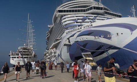 Bodrum'a İki Kruvaziyer Yanaştı: 3 bin 907 Yolcu