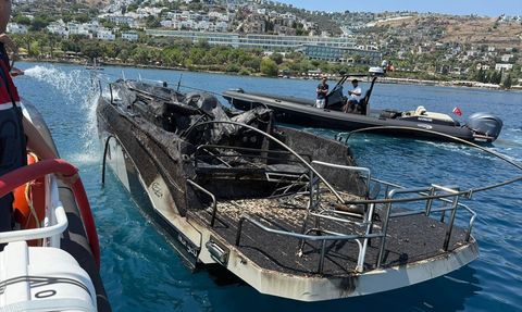 Bodrum'da Tekne Yangını: Hasar ve Kurtarma Operasyonu