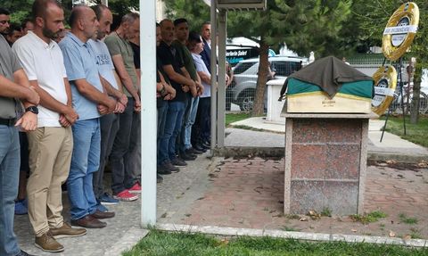 Bursa'da Boğulma Tehlikesi Geçiren Çocuğun Cenazesi Defnedildi