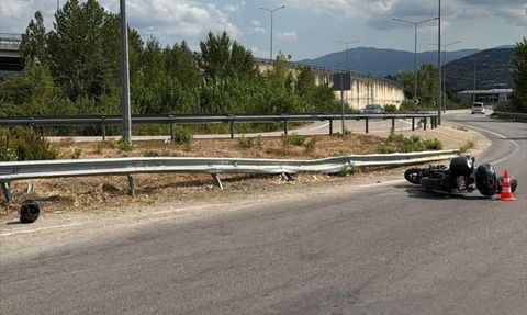 Bursa'da Motosiklet Kazası: Bir Kişi Hayatını Kaybetti, Diğeri Ağır Yaralı