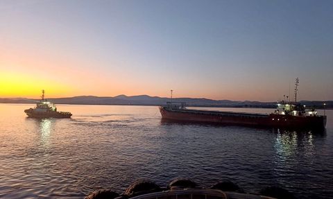 Çanakkale Boğazı'nda Kargo Gemisi Kurtarıldı