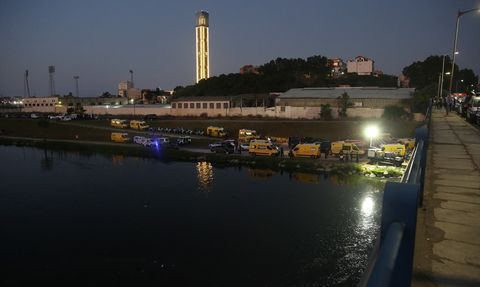 Cezayir'de Otobüs Kazası: 18 Ölü, 9 Yaralı